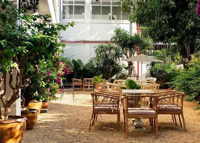 Thomas Hotel